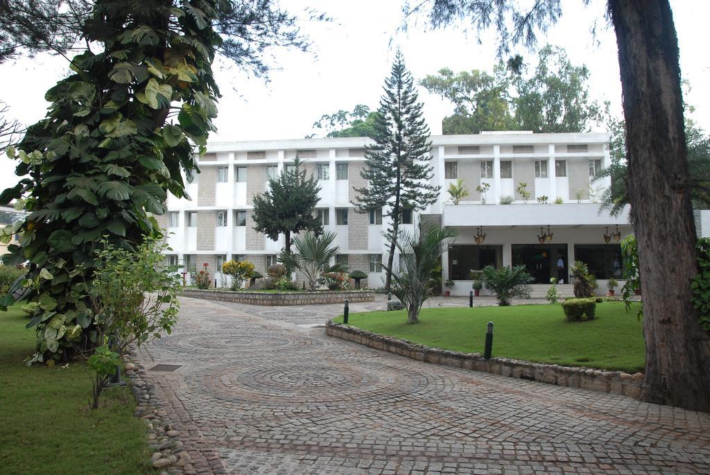 Hassan Ashok Hotel Exterior foto